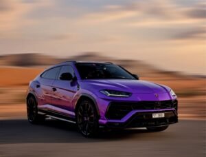 Lamborghini Urus Purple